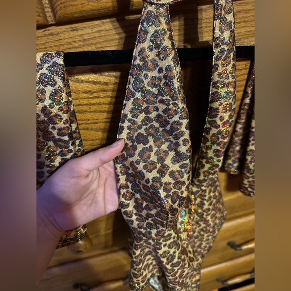Cheetah Bodysuit - Picture 3 of 4